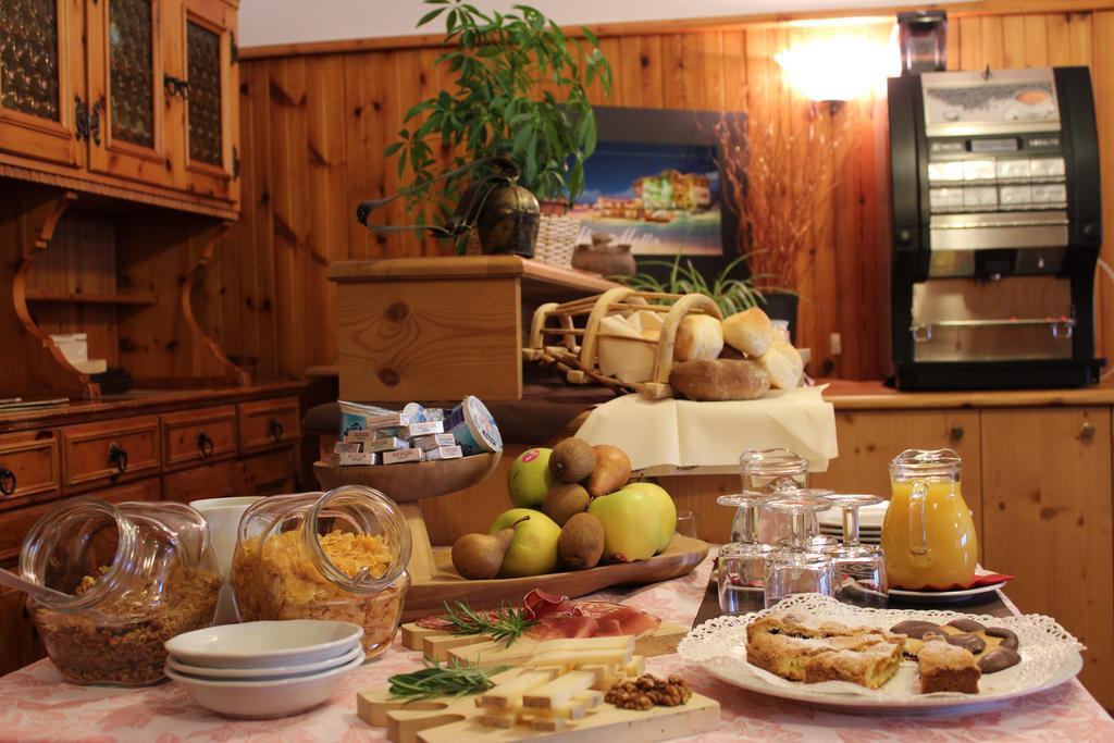 Albergo Bucaneve Камподольчіно Екстер'єр фото